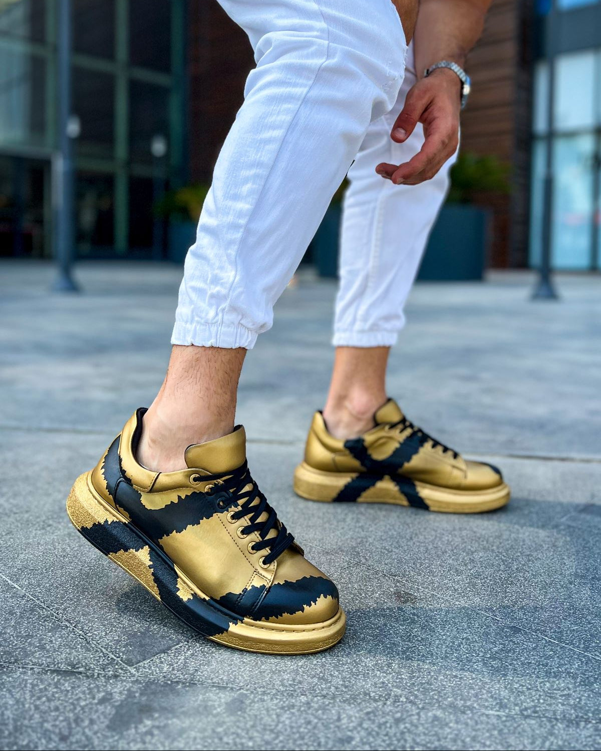 Apollo Moda Lisbon Gold & Black hand-painted sneaker, fifth angle